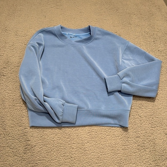 Lululemon Perfectly Oversized Cropped Crew
Softstreme size 2 - Picture 2 of 6